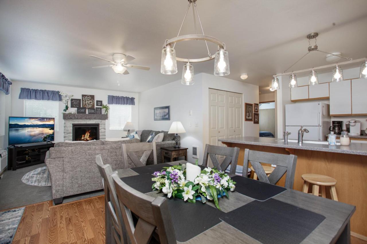 Walk To Downtown * 6 Guests * Pets * A/C! * No Stairs! Apartamento Leavenworth Exterior foto
